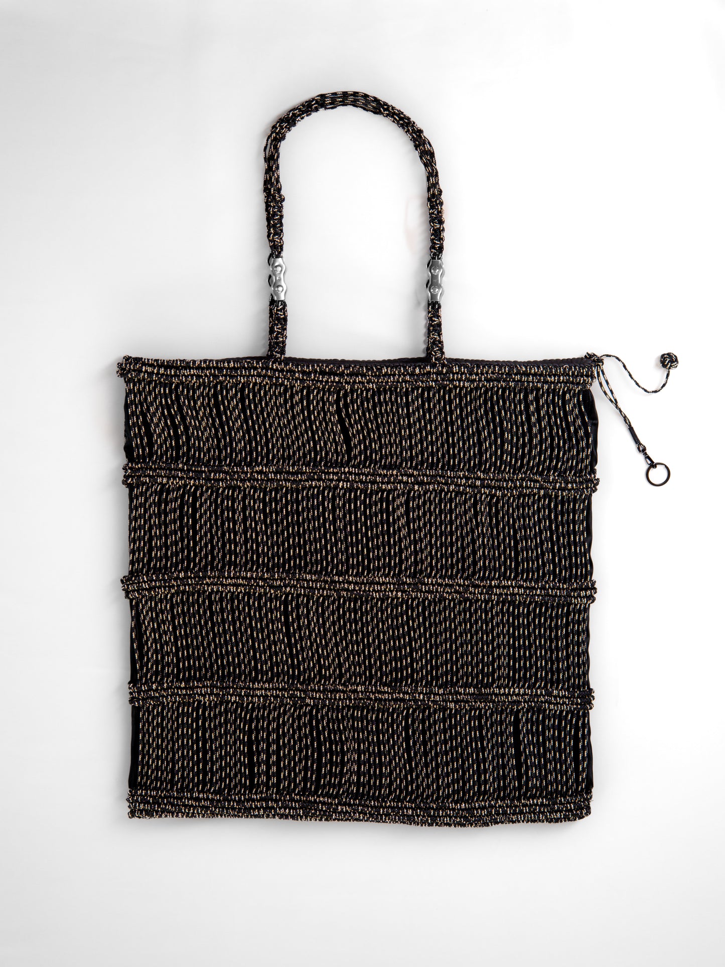 Borsa tote fatta a mano in filo marrone e nero - con portachiavi