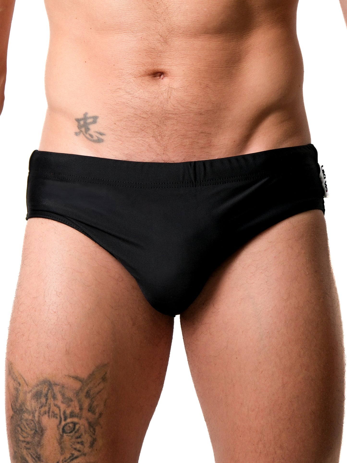 Nero - Slip da bagno da uomo neri