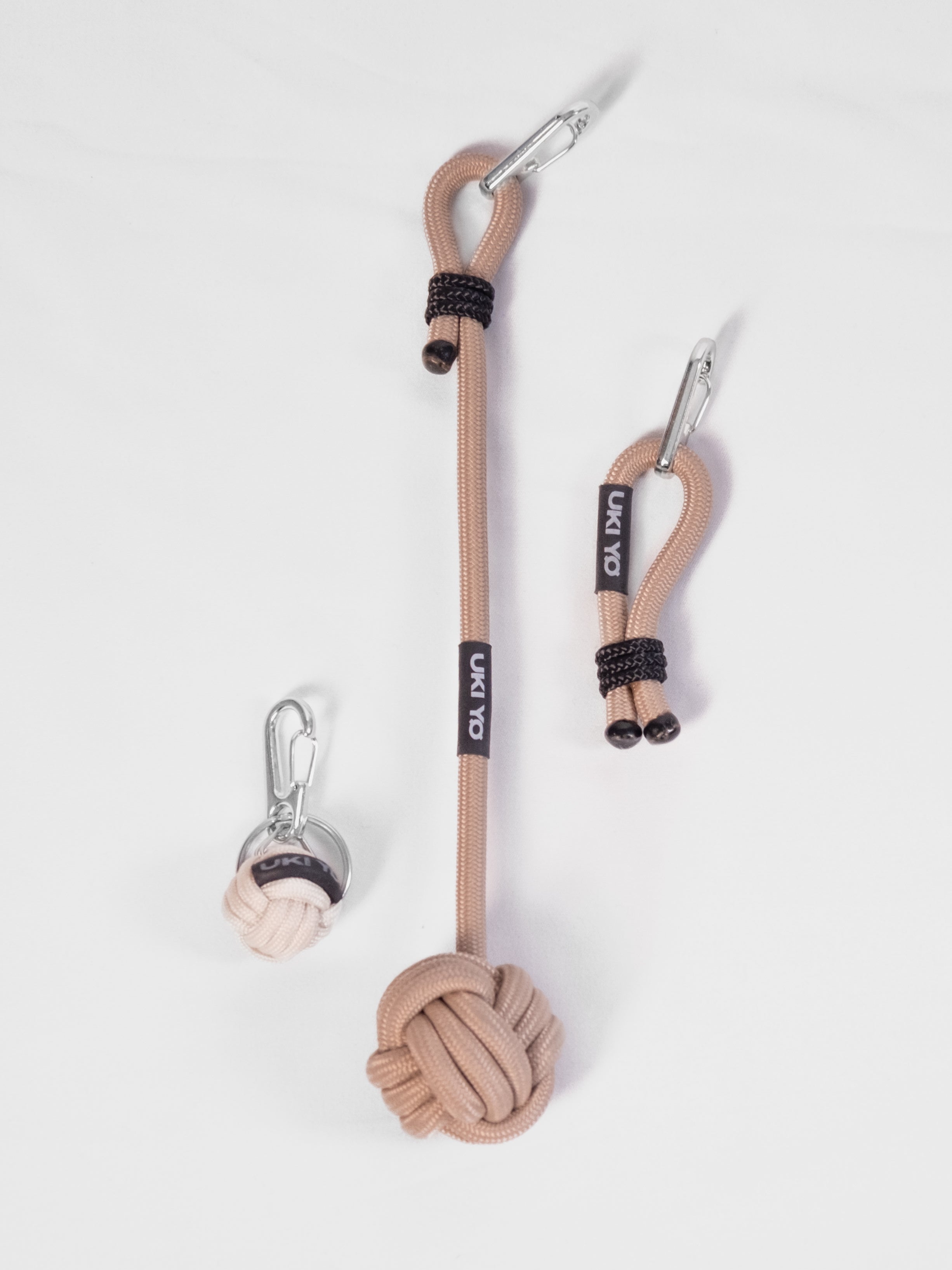 [AKA]  Keychain