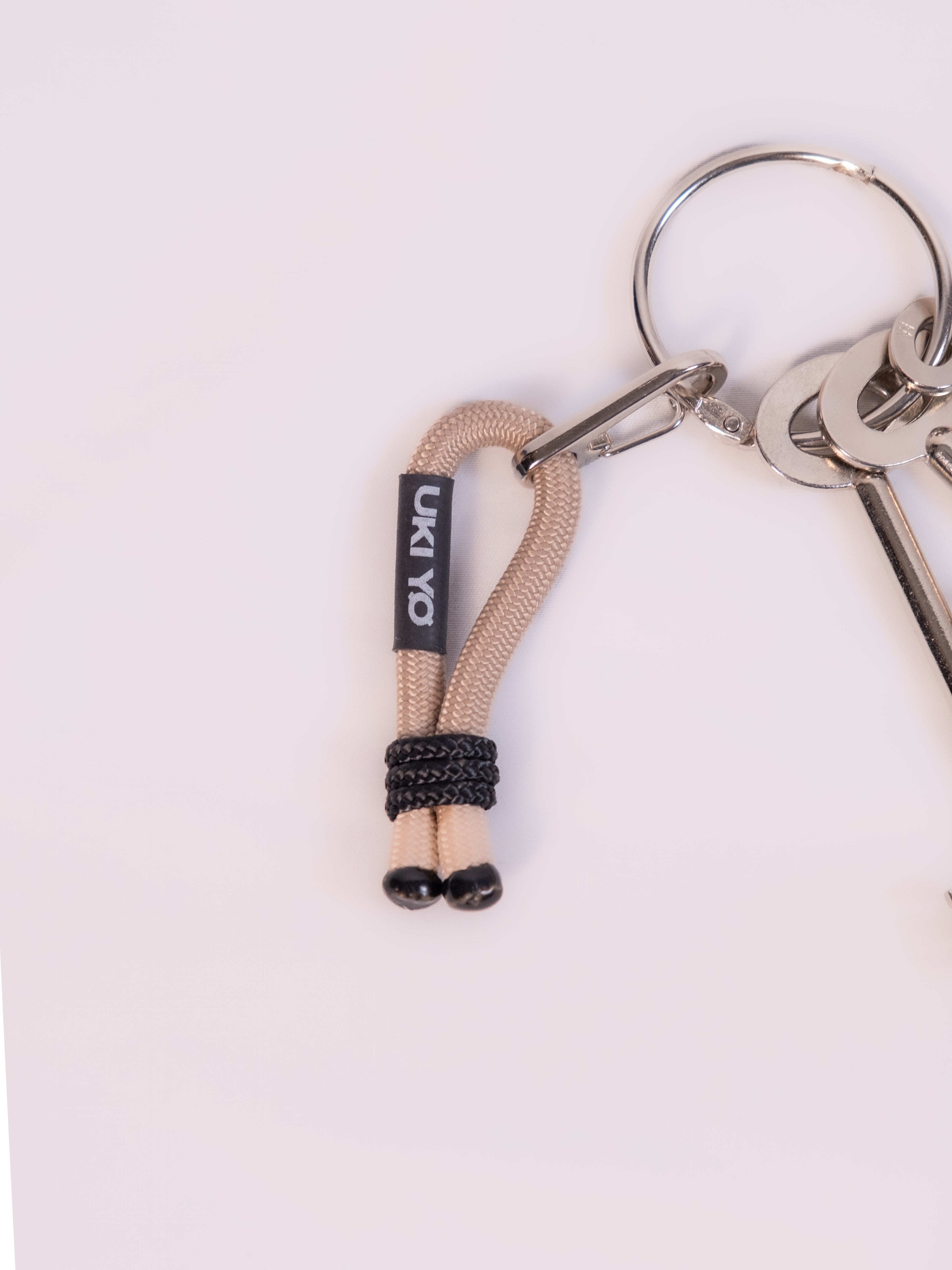 [LAZO] Beige Keychain