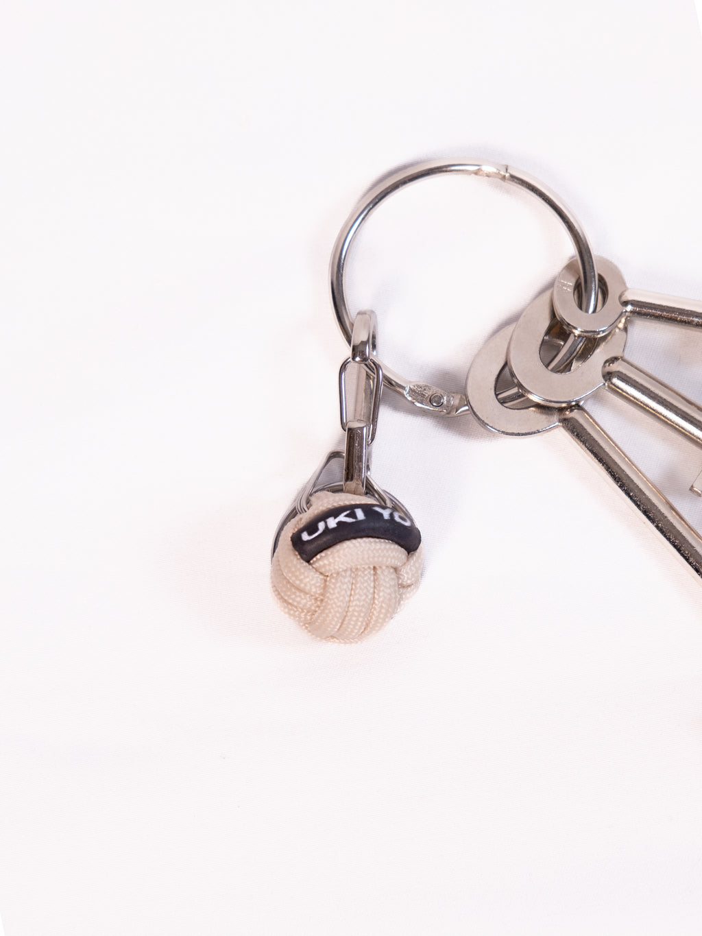 [AKA] Beige Keychain