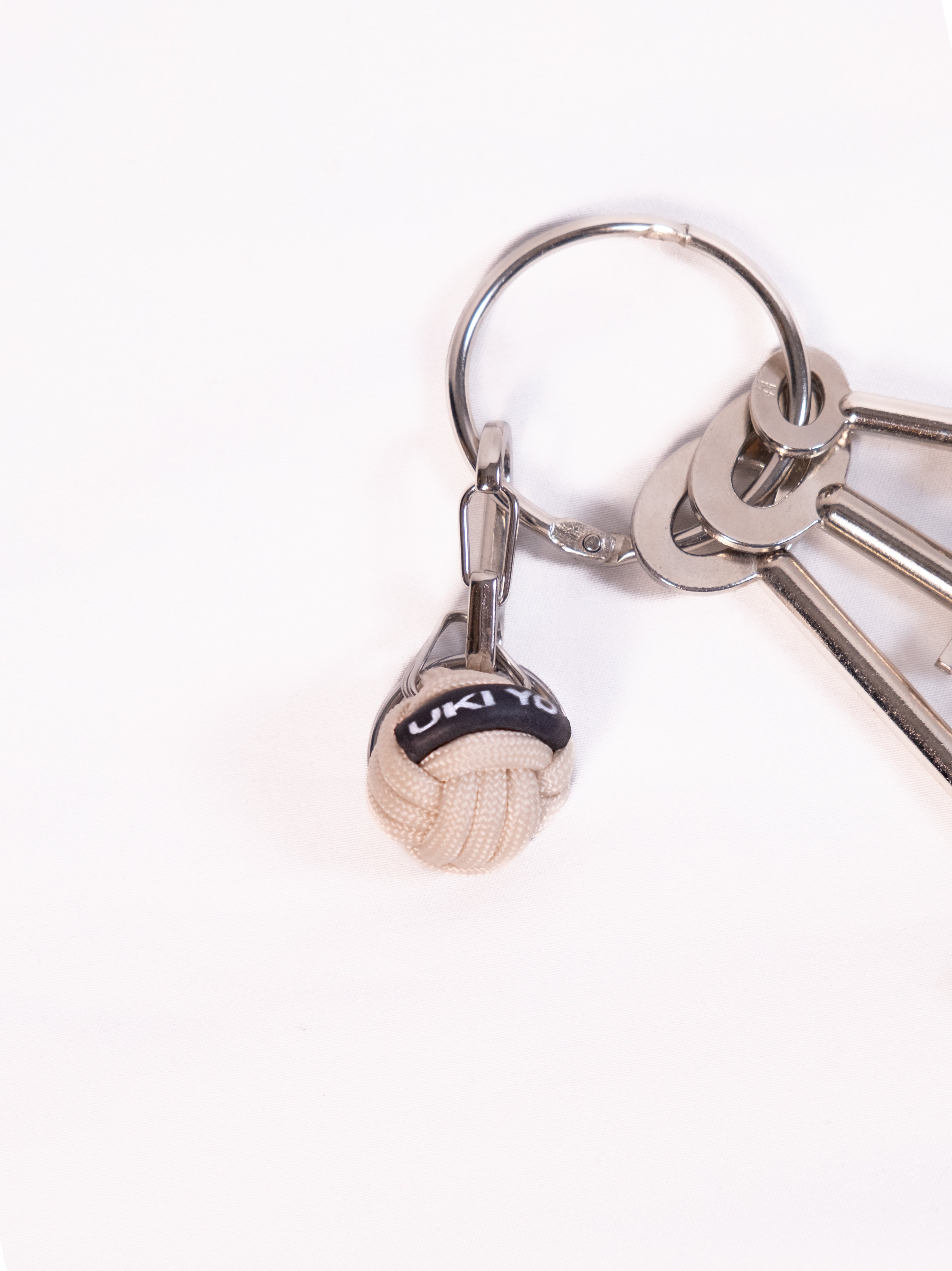 [AKA] Beige Keychain